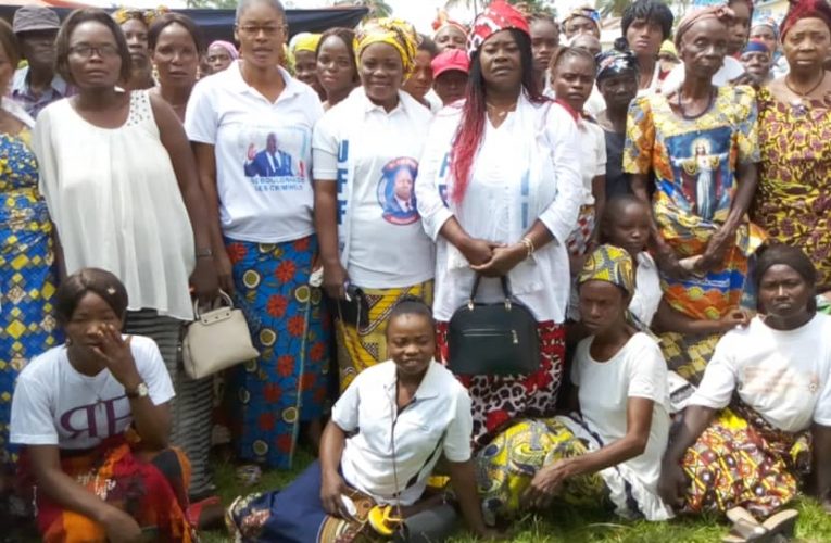 RDC Kasaï/ Mweka :Clôture du mois de mars:la ligue des femmes de l’UFF en démonstration de force