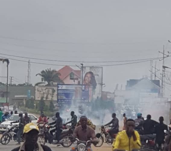 RDC-Ituri : La police étouffe la marche de soutien de la motion de censure contre le gouvernement Bamanisa
