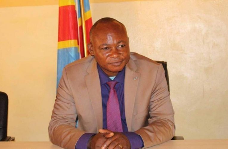RDC/Lomami : le conseiller Jérémy Muamba reçu en audience par le gouverneur Sylvain Lubamba