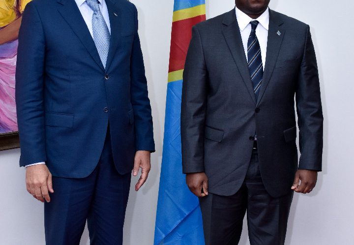 RDC/Primature : Suivi de la situation humanitaire dans l’est : Le Premier Ministre a reçu en audience, Jean Bamanisa gouverneur honoraire de la province de l’Ituri