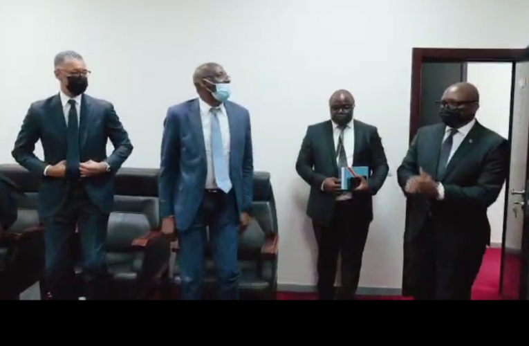 RDC/Séance de travail entre le Premier Ministre Sama Lukonde et le Coordonnateur de la Cellule de Veille Stratégique de la Presidence de la République François Mwamba