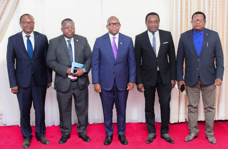 RDC/Primature :En vacances parlementaires, les sénateurs de la ville de Kinshasa soumettent leurs préoccupations au Premier Ministre Jean-Michel Sama Lukonde