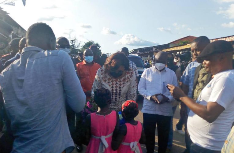 RDC/Kwilu:Une hospitalité légendaire réservée à la distinguée première dame, Denise Nyakeru par le gouverneur Willy Itsundala à Massimanimba