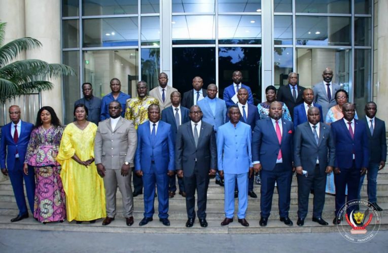 RDC/Primature :Mise en œuvre effective du projet de développement à la base des 145 territoires, le Premier Ministre Jean-Michel Sama Lukonde a sensibilisé les gouverneurs de provinces
