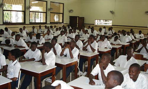 RDC/Société : L’école Alliance Ouest-africaine de Kinshasa envahie par un marché