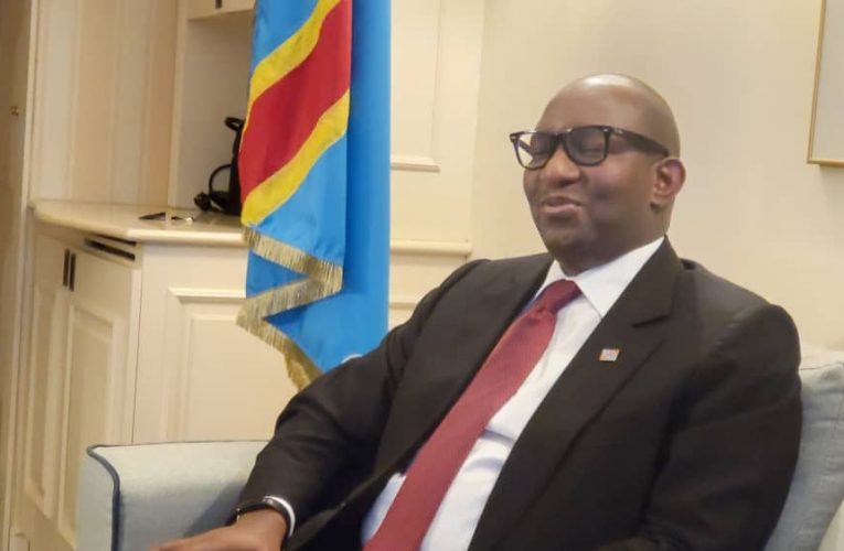 RDC/Primature :Après avoir participé activement au sommet UE-Afrique, où il était porteur du message du Président de la République Félix Antoine Tshisekedi Tshilombo, le Premier Ministre Jean-Michel Sama Lukonde est rentré à Kinshasa ce dimanche.