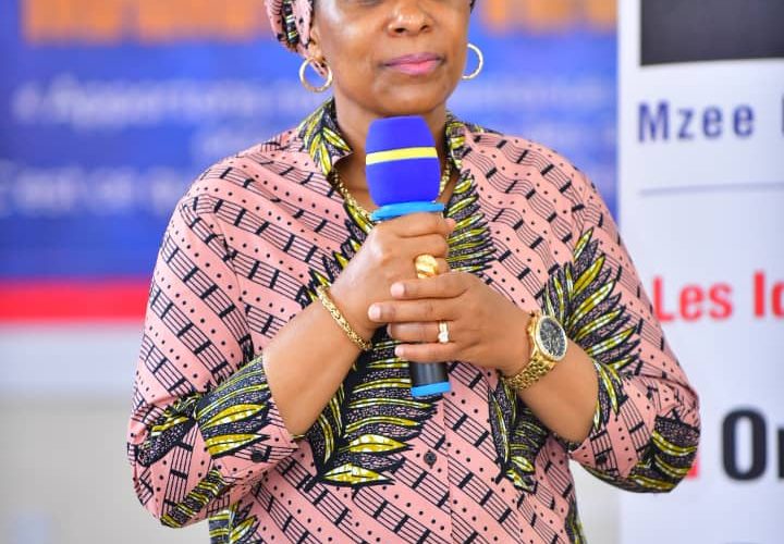 RDC/Tanganyika :Olive Lembe Kabila appelle les femmes de Kalemie à faire confiance à son mari « il a encore de l&rsquo;énergie à revendre »