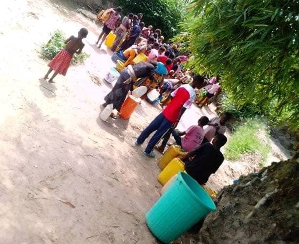 RDC/Kasaï:Penurie d&rsquo;eau potable à Tshikapa,la population invite la Régideso à décanter la situation