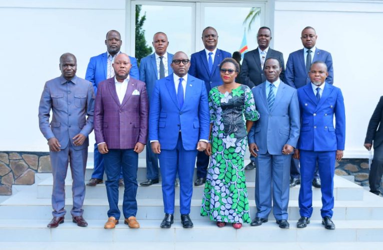 RDC/Primature :L&rsquo;organisation des obsèques des victimes de l&rsquo;accident sur la rivière Maindombe au centre d&rsquo;une audience accordée aux députés provinciaux du Kwilu par le Premier Ministre Sama Lukonde