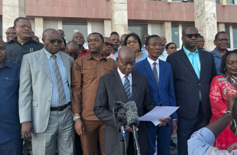RDC/Assemblée Nationale : “ l&rsquo;attitude du FCC est antidémocratique et vise à bloquer le processus électoral et à pérenniser la culture du glissement ” (Les députés de l&rsquo;Union Sacrée de la Nation )
