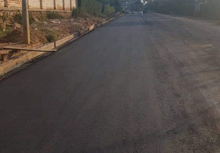 RDC-LUALABA: LA MODERNISATION DES INFRASTRURES ROUTIÈRES PRENDS DE LA VITESSE,LA ROUTE KAZEMBE PROLONGÉE ET L&rsquo;AVENUE DE PINS COMPLÈTEMENT ASPHALTÉES