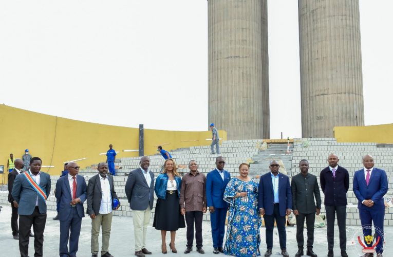 RDC/Primature:A l&rsquo;approche du 30 Juin, date de l&rsquo;Indepandance de la RDC, le Premier Ministre Sama Lukonde a effectué une visite d&rsquo;inspection des travaux de construction du Mausolée de Patrice Emery Lumumba à l&rsquo;Échangeur de Limete