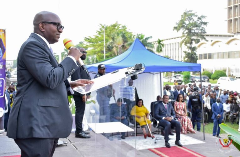 RDC/Primature :Le Premier Ministre Jean-Michel Sama Lukonde a présidé la Cérémonie de lancement du Processus d’identification biométrique des agents certifiés réguliers des services centraux dans le fichier de référence de l’Administration Publique