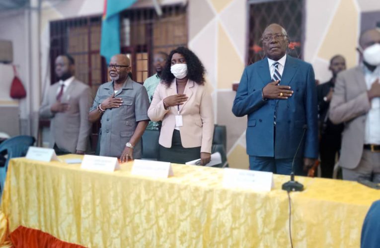 RDC/Kinshasa : l’équipe de riposte du Dr Muyembe lance la campagne de dépistage et de la vaccination massive contre la Covid-19