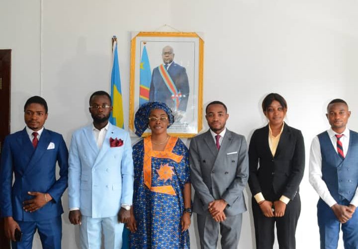 RDC/ Tshopo: Madeleine NIKOMBA rencontre les responsables des églises et les étudiants de sa province