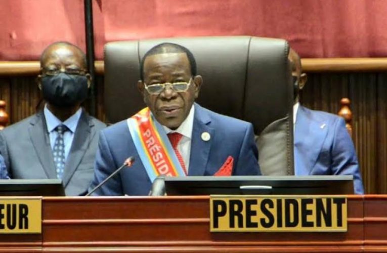 RDC/Sénat:Une pétition en gestation contre Bahati Lukwebo