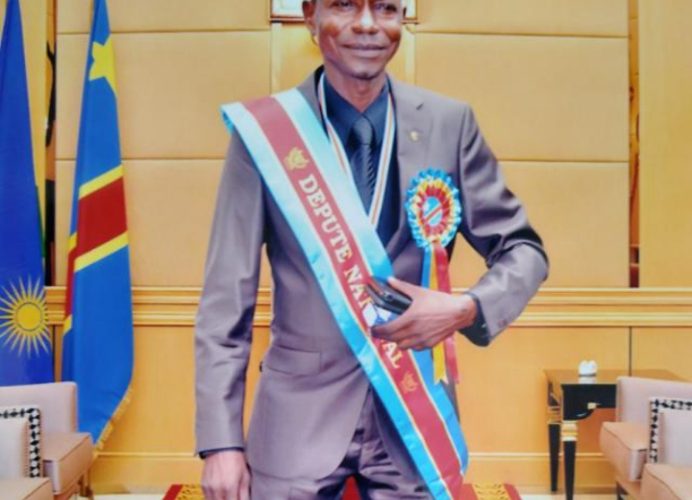 RDC/ Kasaï :Le député SEKESA SADIANGUE plaide pour l’autonomisation des services d’assiettes à Thsikapa