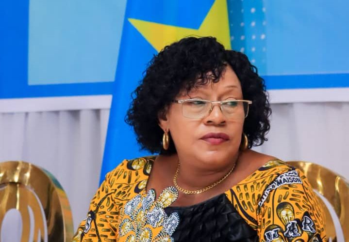 RDC:Mireille Masangu Bibi, ministre du genre, clôture les activités du mois de la femme au chapiteau du collège Boboto à Kinshasa