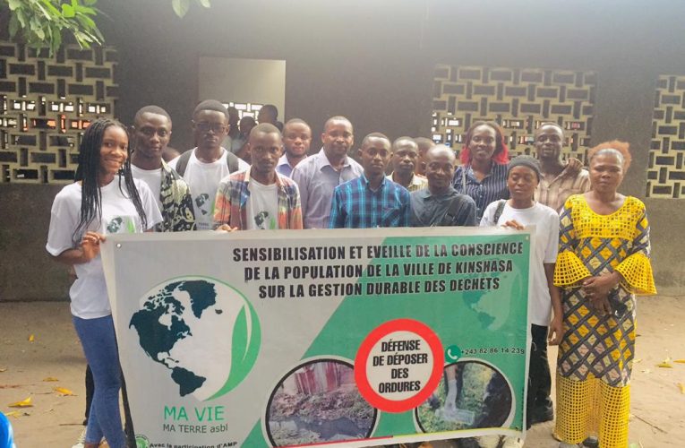 RDC/ Environnement : en marge de la journée internationale du recyclage , l’asbl Ma Vie , Ma Terre effectue une descente au complexe scolaire Goy Mobokoli