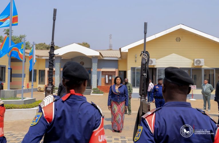 RDC-LUALABA/FUNGURUME   MASUKA PRÉSIDE LES CONSEILS DES MINISTRES ET DE SÉCURITÉ,ET DOTE LA POLICE EN MOYENS ROULANTS