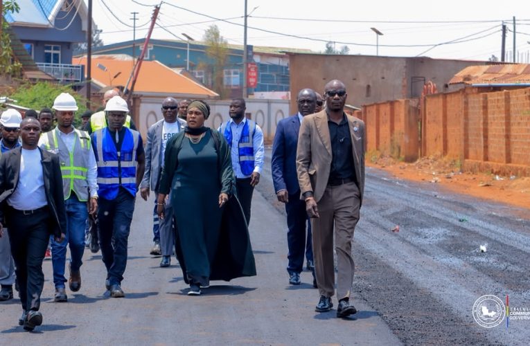 RDC-LUALABA/INFRASTRUCTURES:MASUKA INSPECTE LES TRAVAUX DE 10 KILOMÈTRES DE ROUTES EN COURS À JOLI CITE KAZEMBE(vidéo)