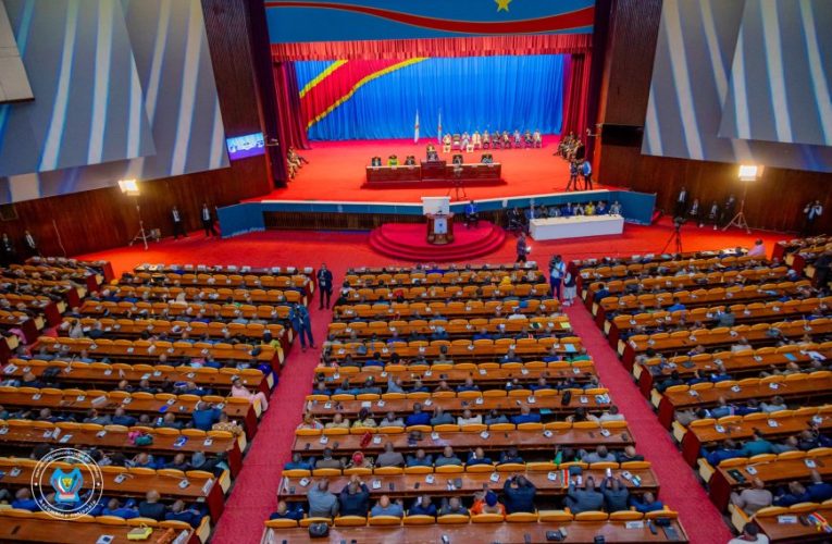 RDC/ Politique : les députés appelés à documenter leurs réalisations dans leurs circonscriptions (communiqué)